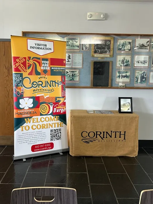 CustomT-ShirtToday.Com - Roll Up Banner Stands