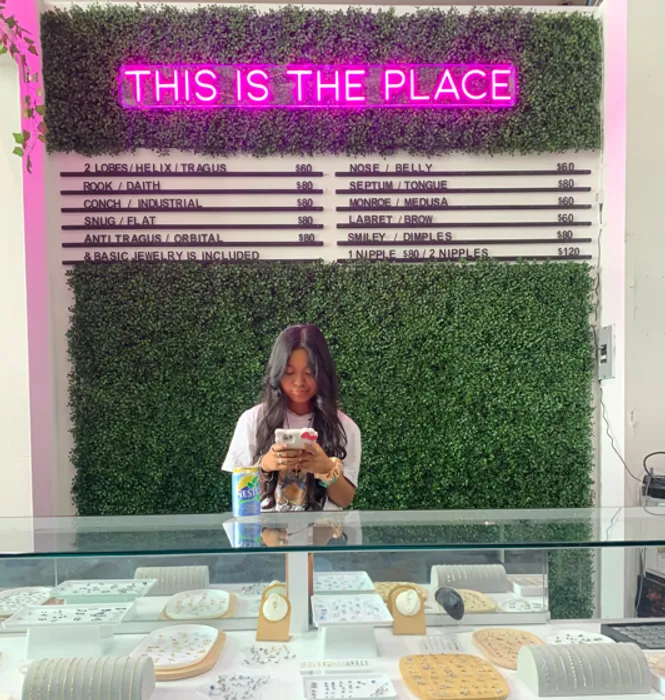 CustomT-ShirtToday.Com - Custom Neon Sign