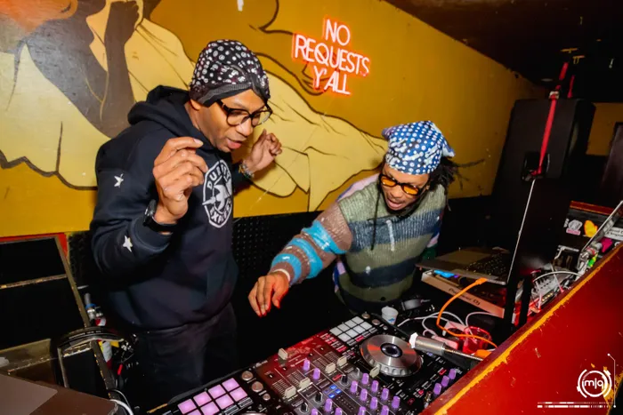 CustomT-ShirtToday.Com - Custom Neon Sign