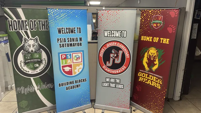 CustomT-ShirtToday.Com - Roll Up Banner Stands