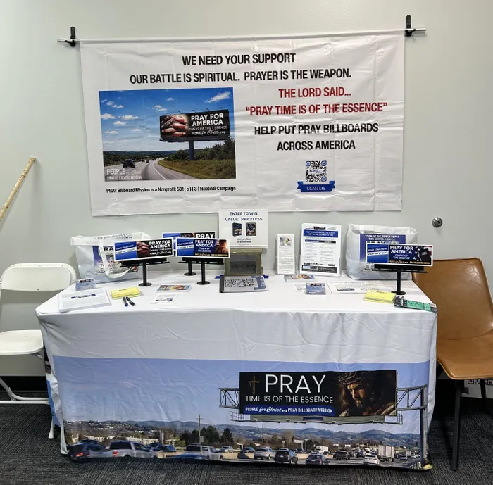 CustomT-ShirtToday.Com - Custom Vinyl Banners