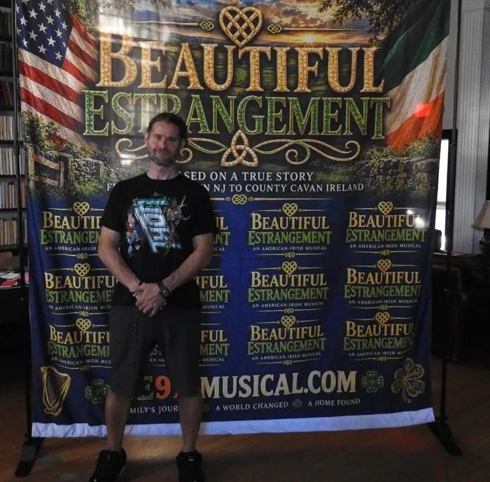 CustomT-ShirtToday.Com - Adjustable Stand Banners